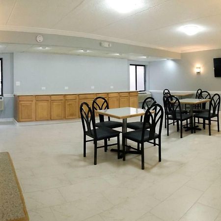 Howard Johnson By Wyndham Waukegan Great Lakes Luaran gambar