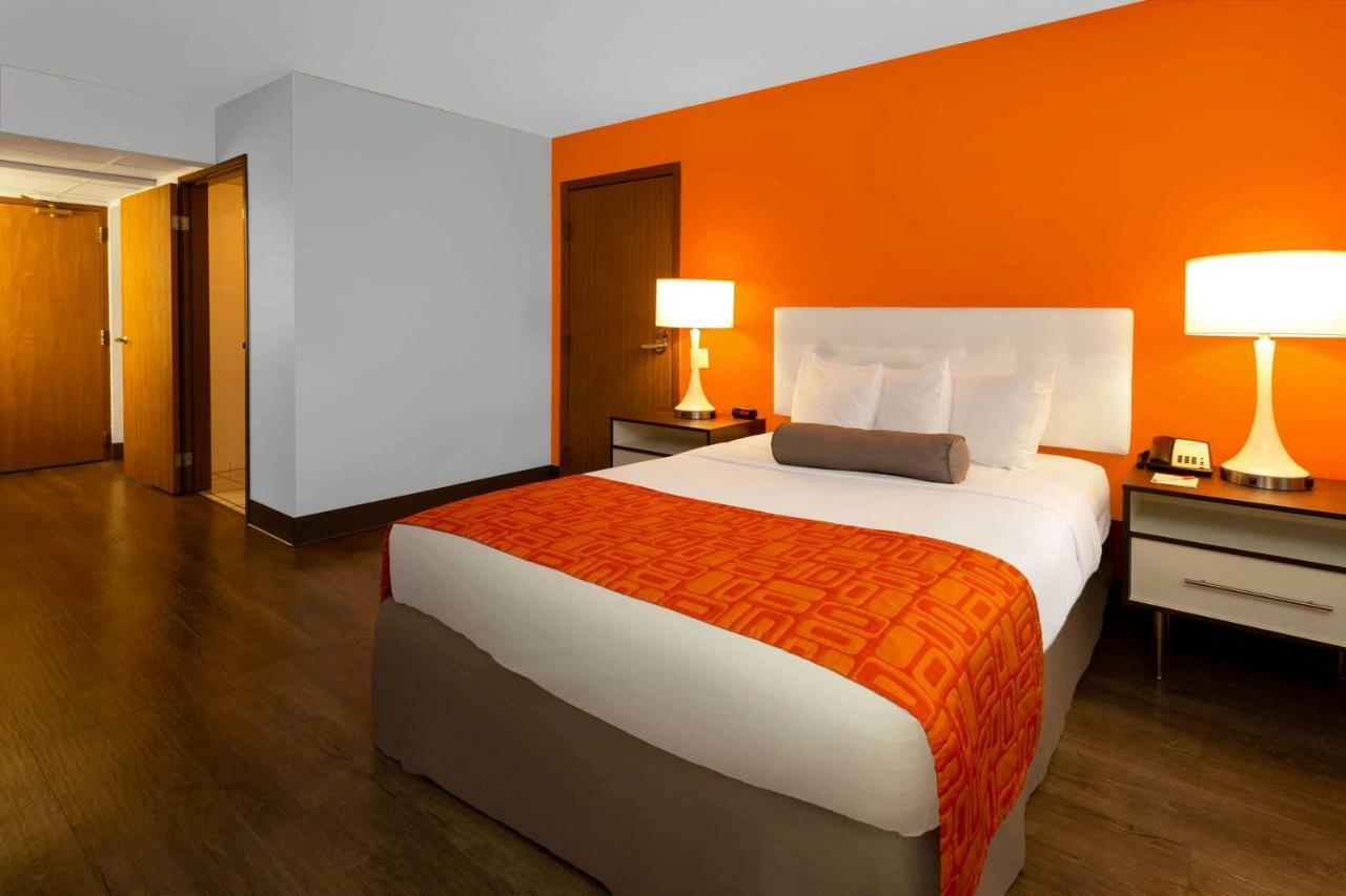 Howard Johnson By Wyndham Waukegan Great Lakes Luaran gambar